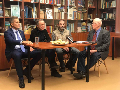 Авторский проект Феликса Кохрихта "Диалоги на Нежинской" с программой "О прошлом - ради будущего" 